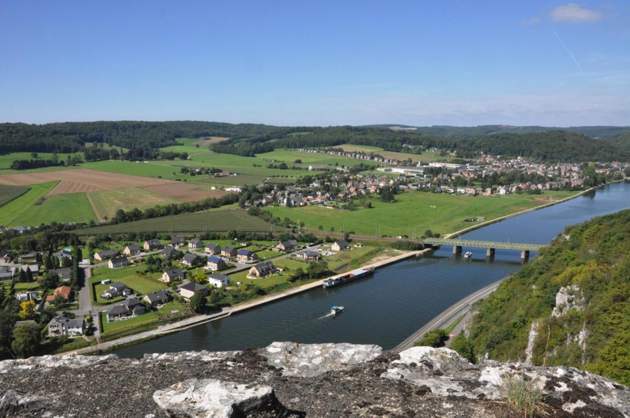 Claire De Meuse Cozy Apartment Detox With River And Hills Anhée Exteriör bild